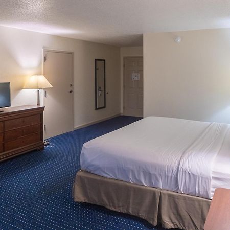 Cottonwood Suites Savannah Hotel & Conference Center Pooler Exteriör bild